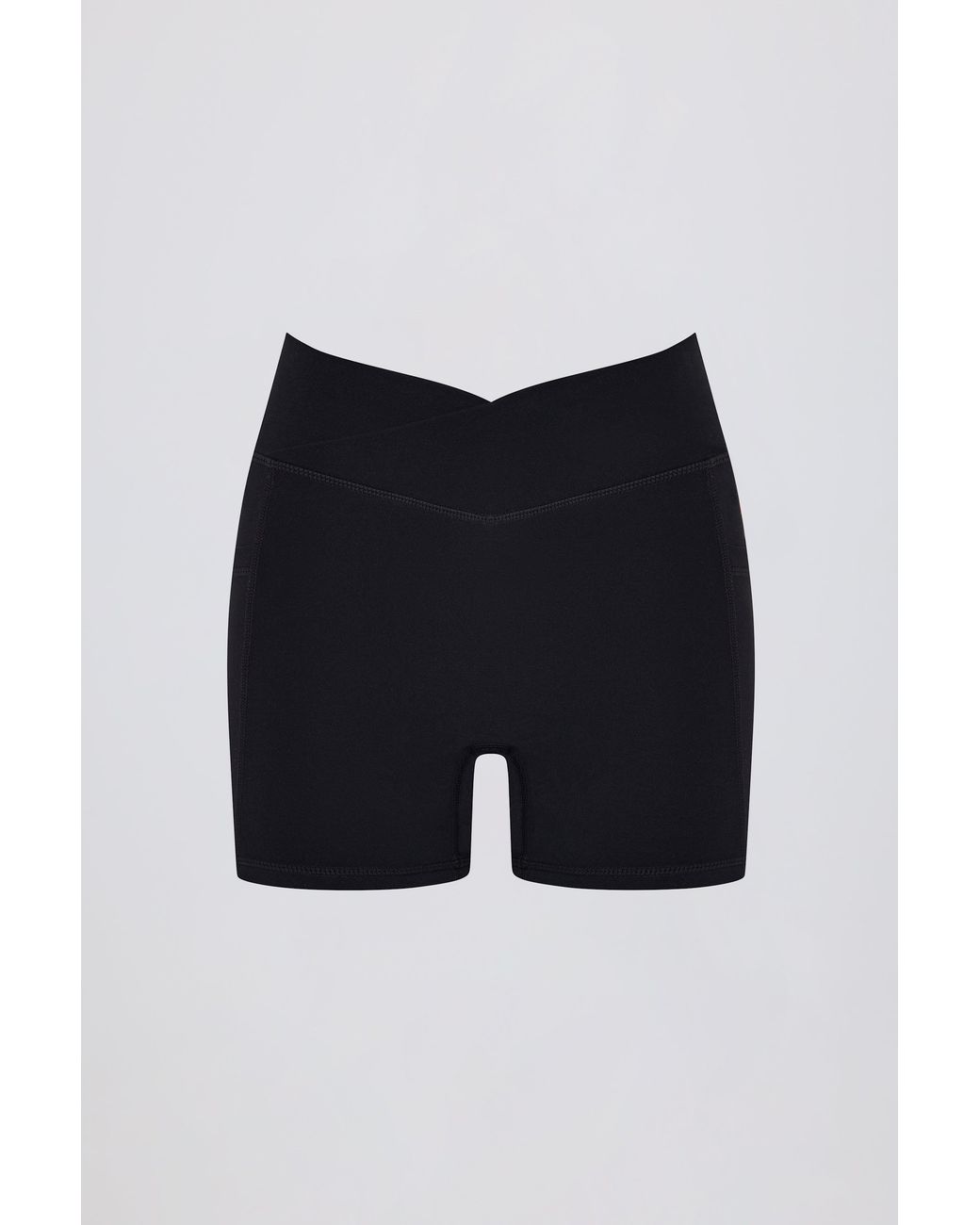 BO+TEE Black Soft Active V-Waist Pocket Mini Shorts