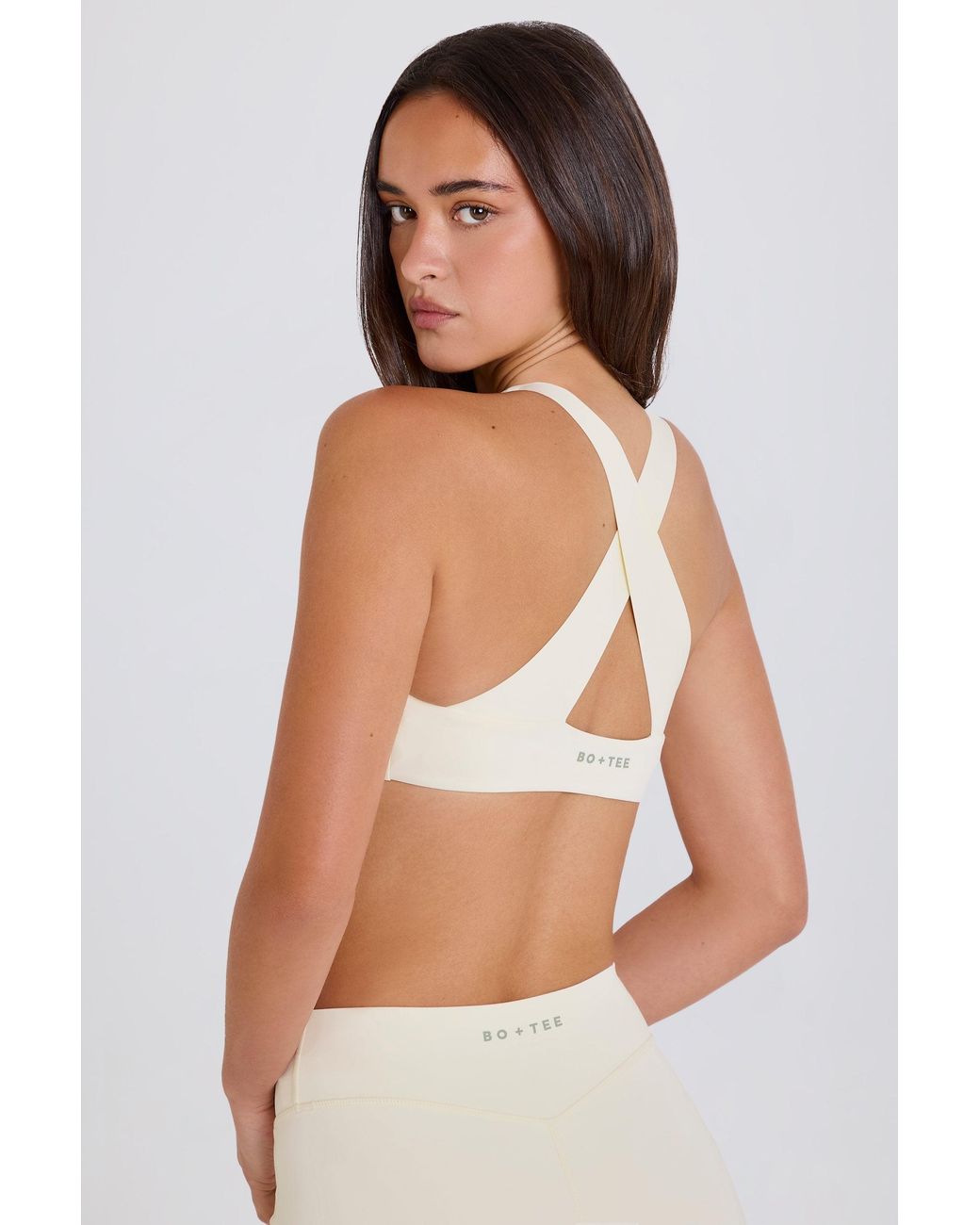BO+TEE White Crossback V-Neck Sports Bra