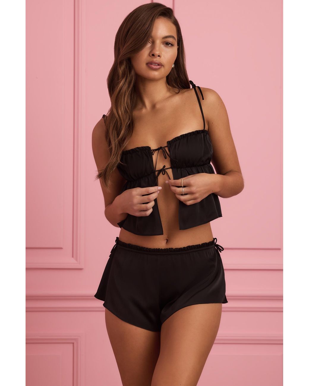 Oh Polly Black Mid-Rise Flared Shorts