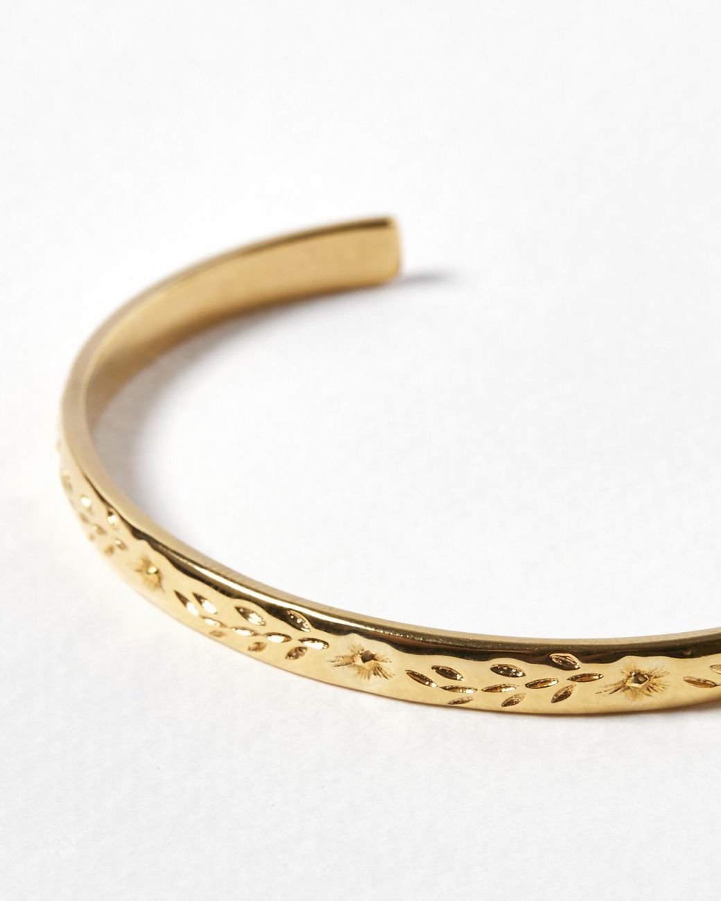 Oliver Bonas White Sarah Floral Vintage Engraved Bangle