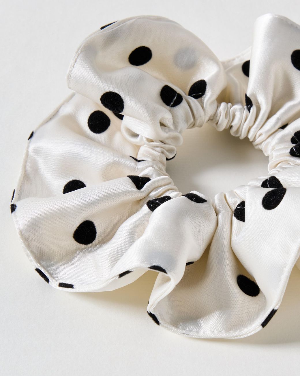 Oliver Bonas White Rosita Black Polka Dot Scrunchie