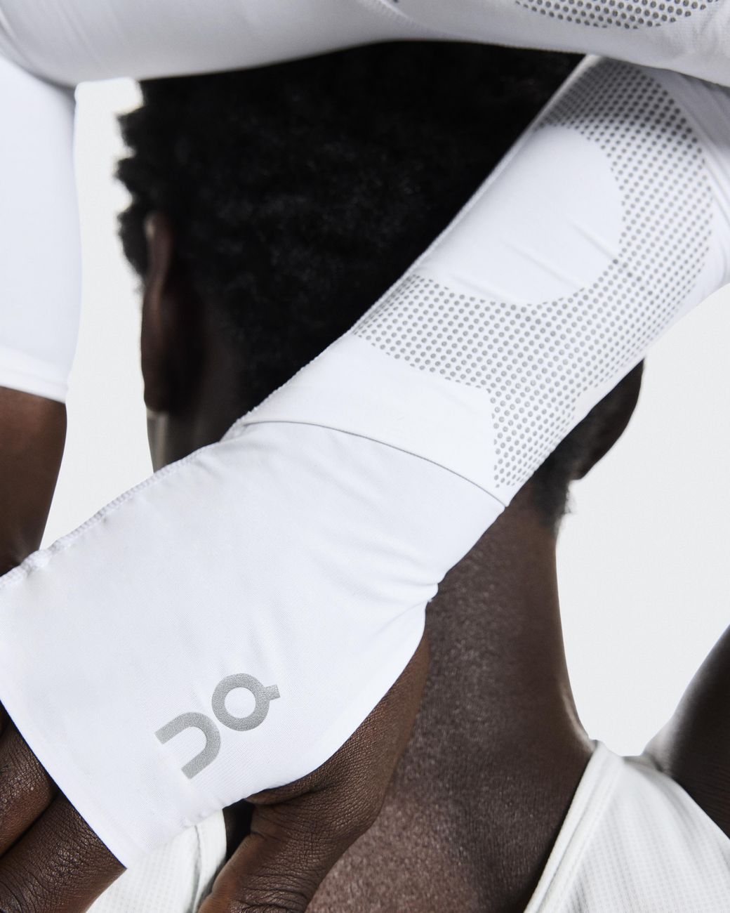 On Shoes Gray Solar Arm Sleeves