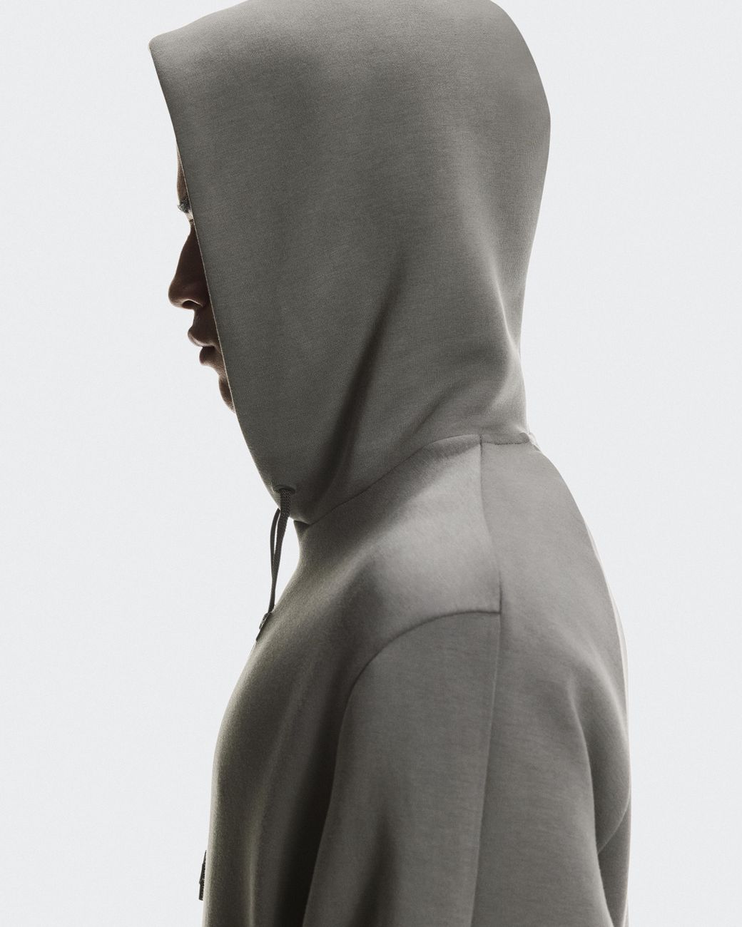 On Shoes Gray Focus Tech Hoodie for men