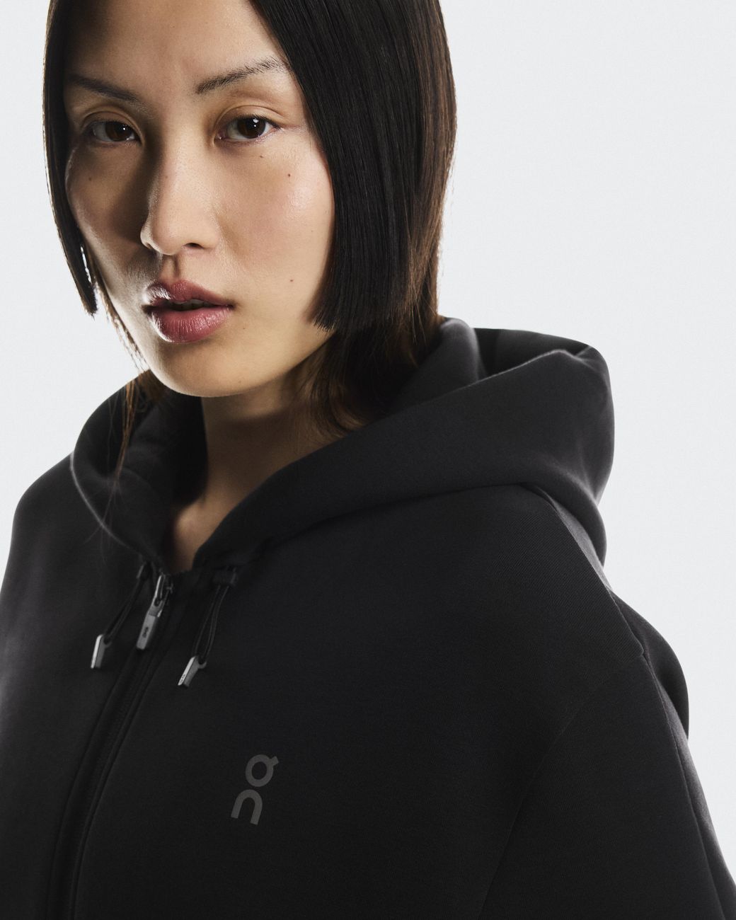 On Shoes Black Focus Tech Zip Hoodie