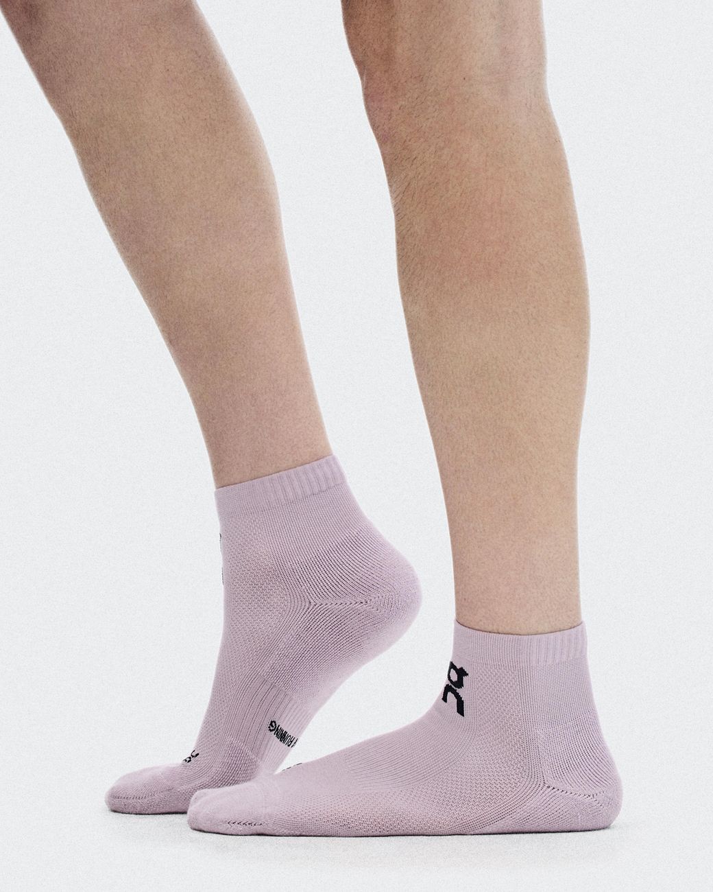On Shoes White Core Run Sock Mid 2P