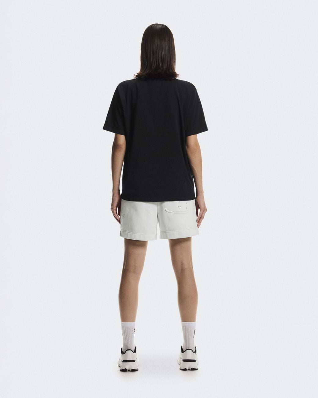On Shoes Black Club Collective-T