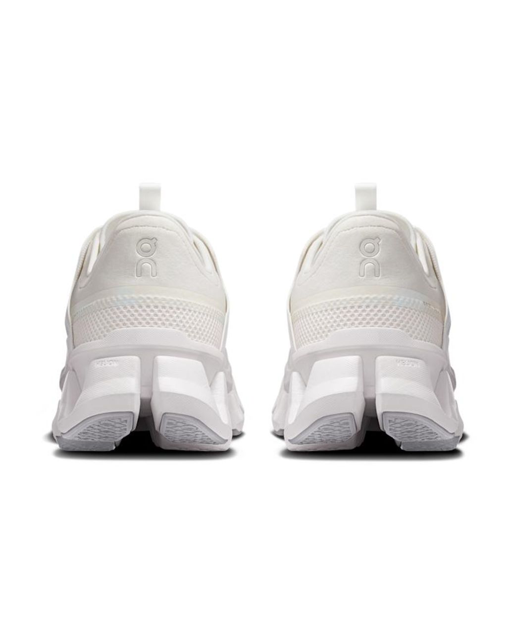 On Shoes White Cloudswift Amp