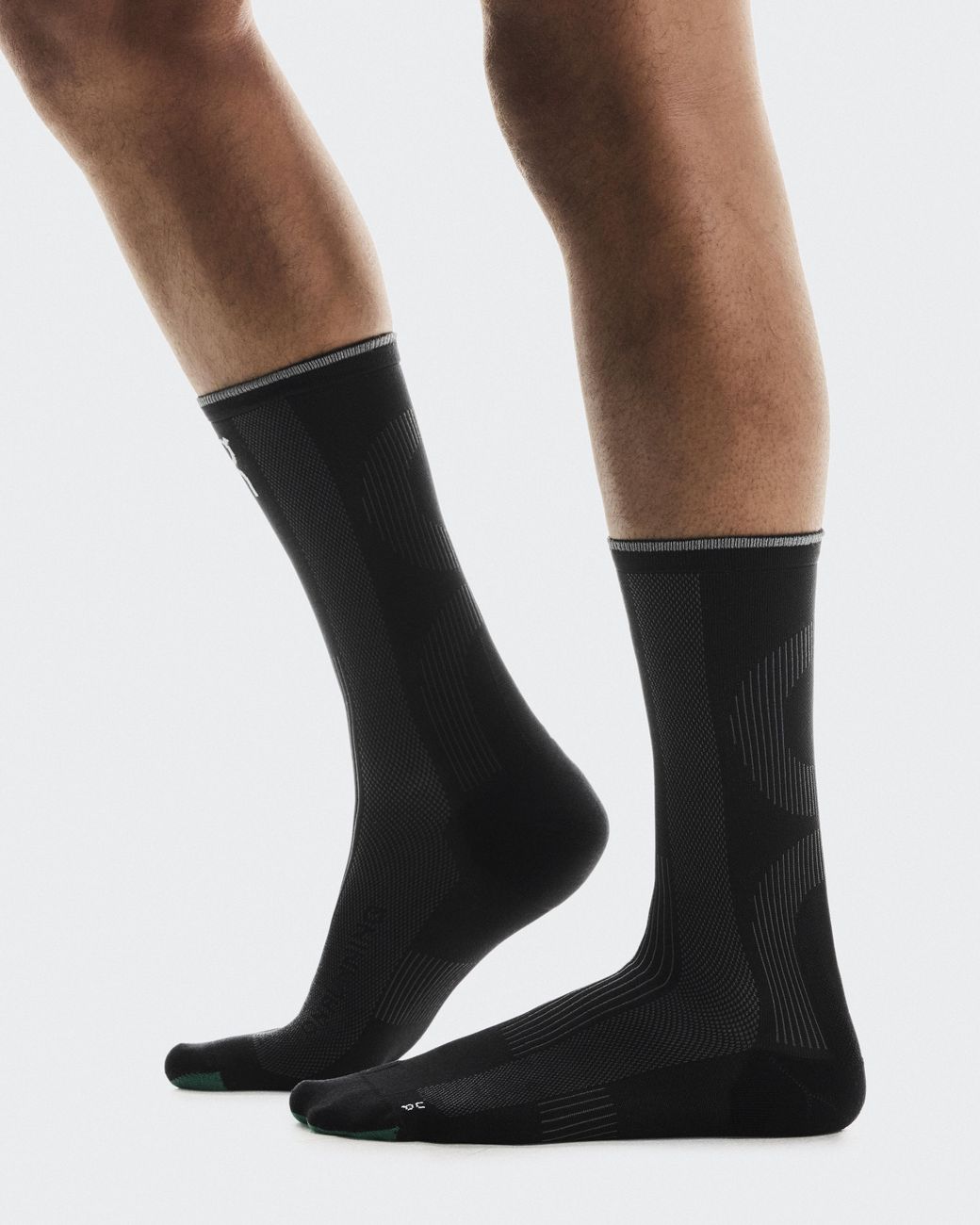 On Shoes Black Elite Run Sock High