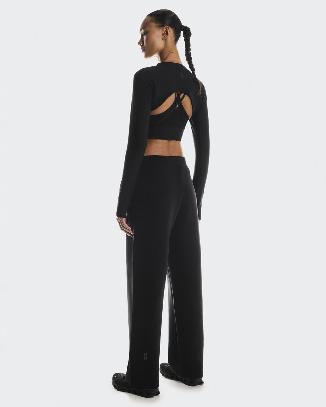 On Shoes Black Focus Tech Sweatpants