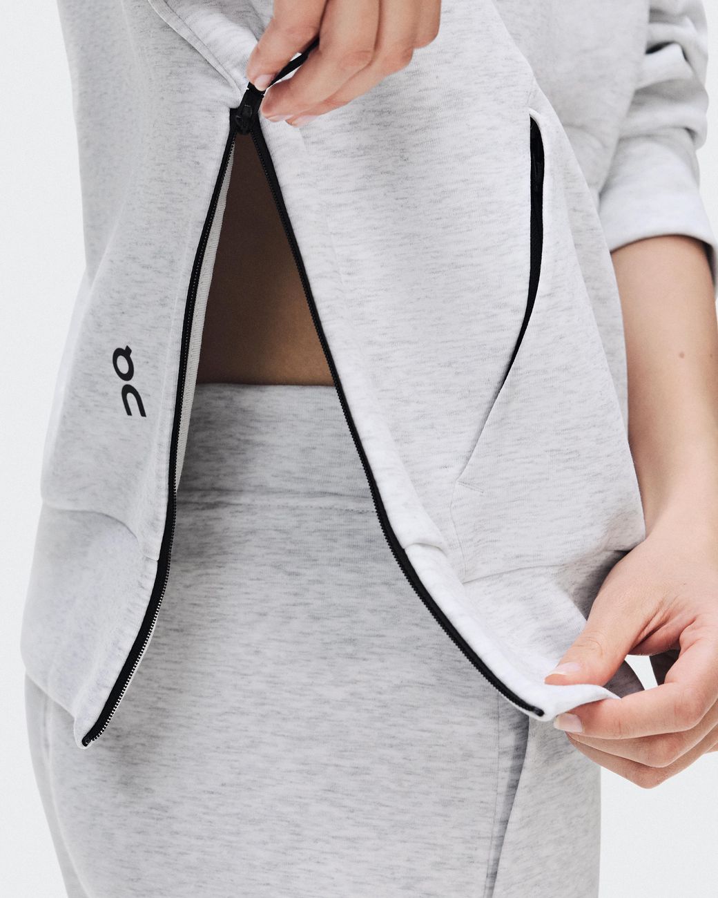 On Shoes White Focus Tech Hoodie