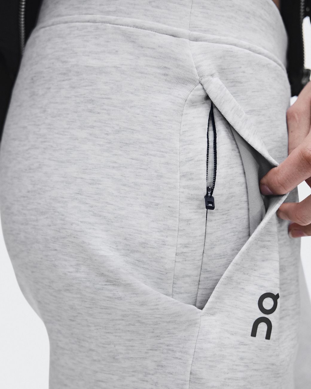 On Shoes White Focus Tech Sweatpants