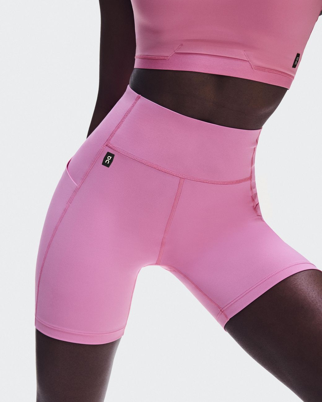 On Shoes Pink Train Tights Short 6"