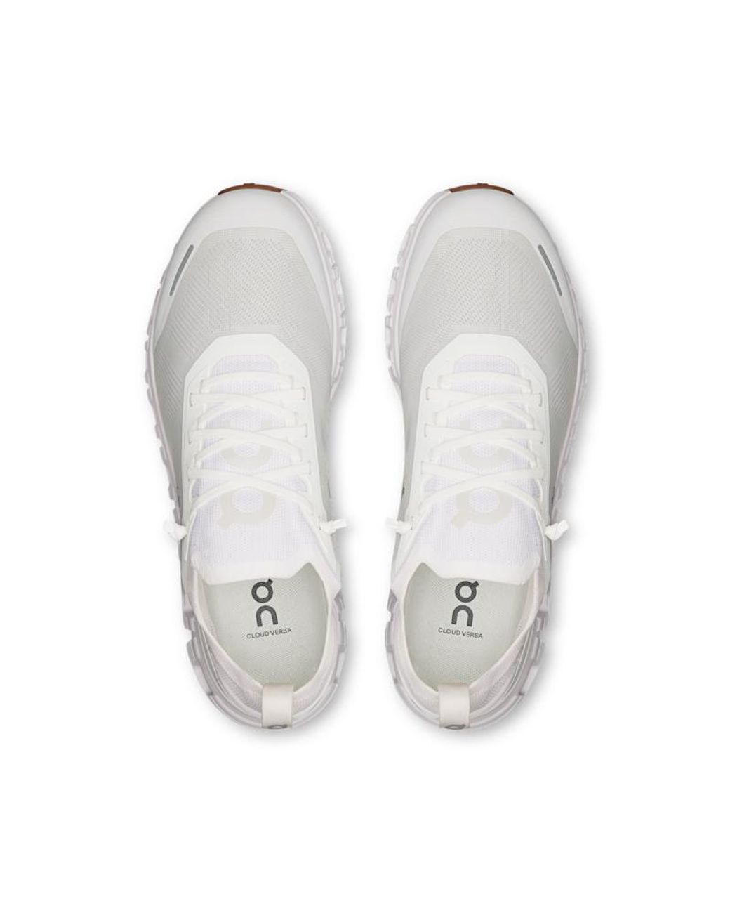 On Shoes White Cloud 6 Versa for men