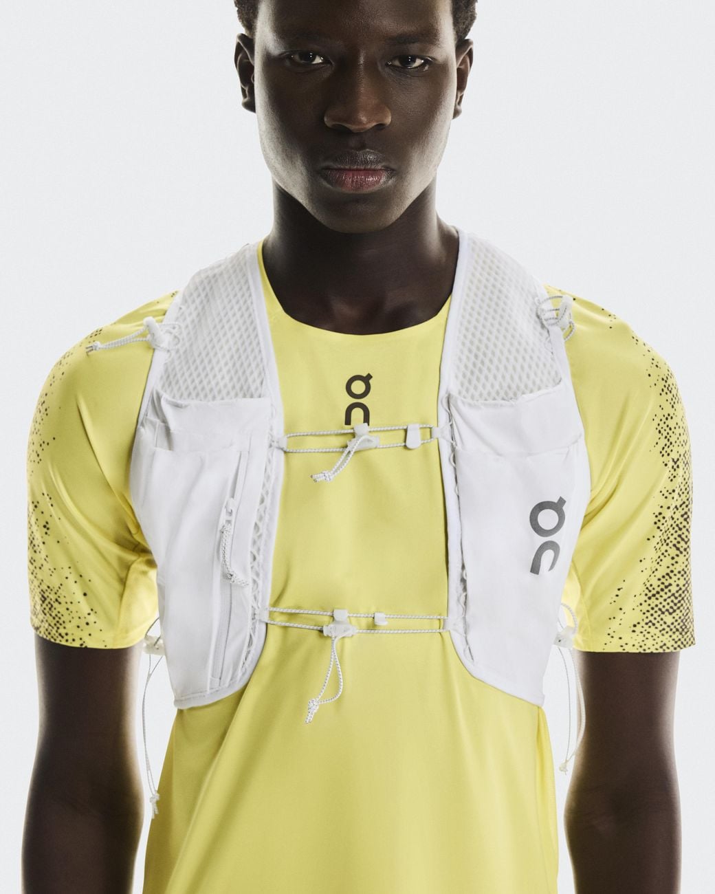 On Shoes White Ultra Vest Pro