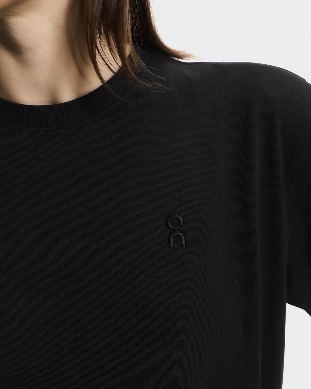 On Shoes Black Club Collective-T