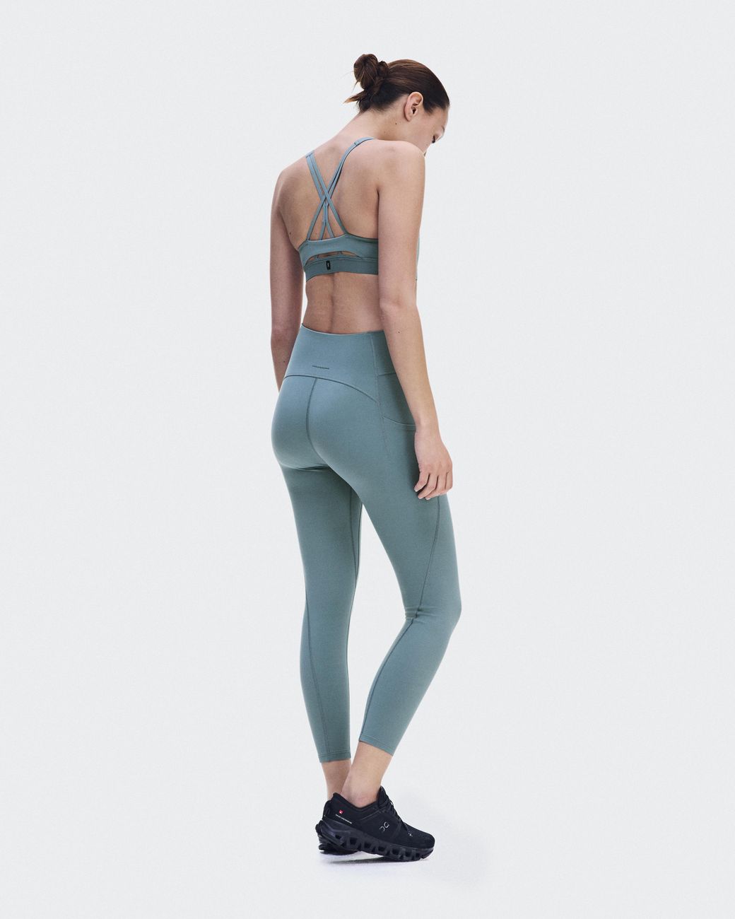 On Shoes Blue Studio Leggings 7/8