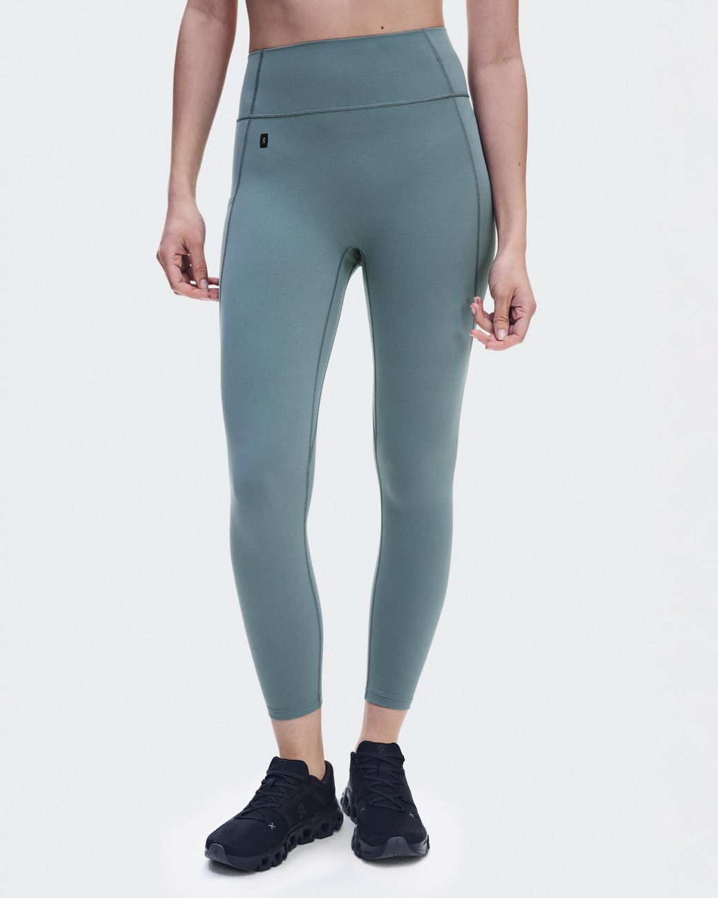On Shoes Blue Studio Leggings 7/8