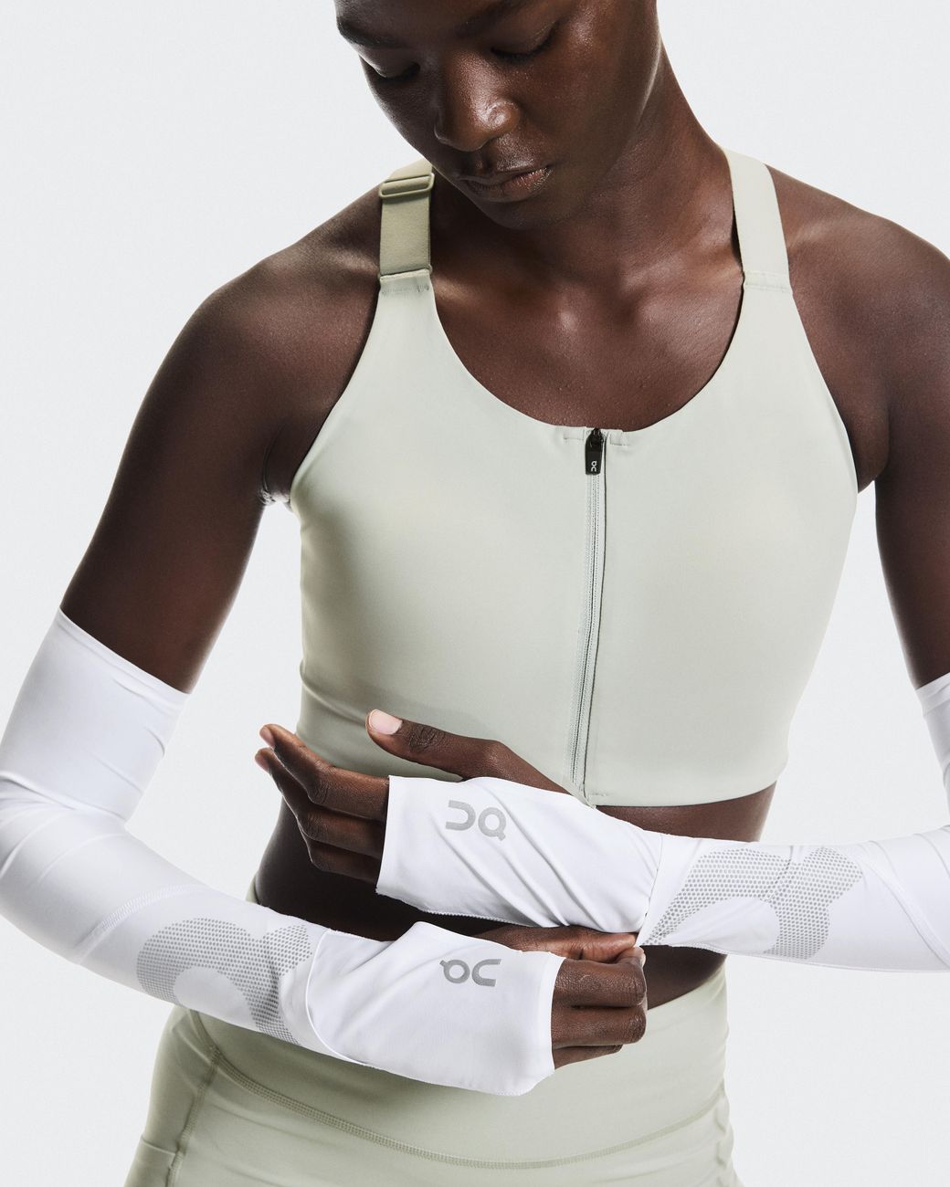 On Shoes Gray Solar Arm Sleeves