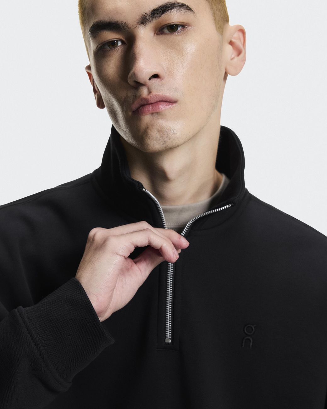 On Shoes Black Club Collective 1/4 Zip for men