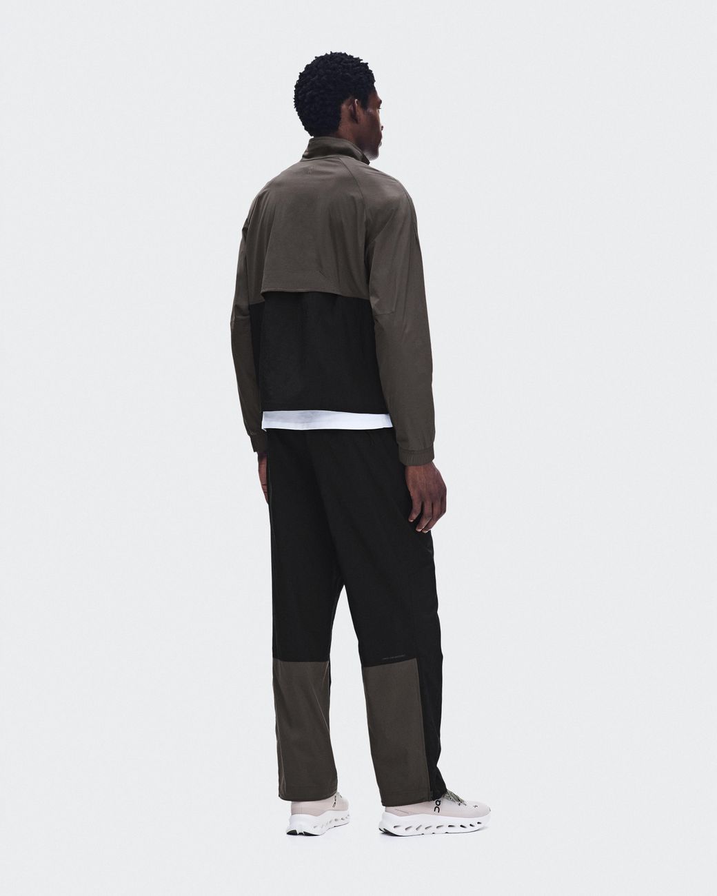 On Shoes Black All-Day Track Jacket for men