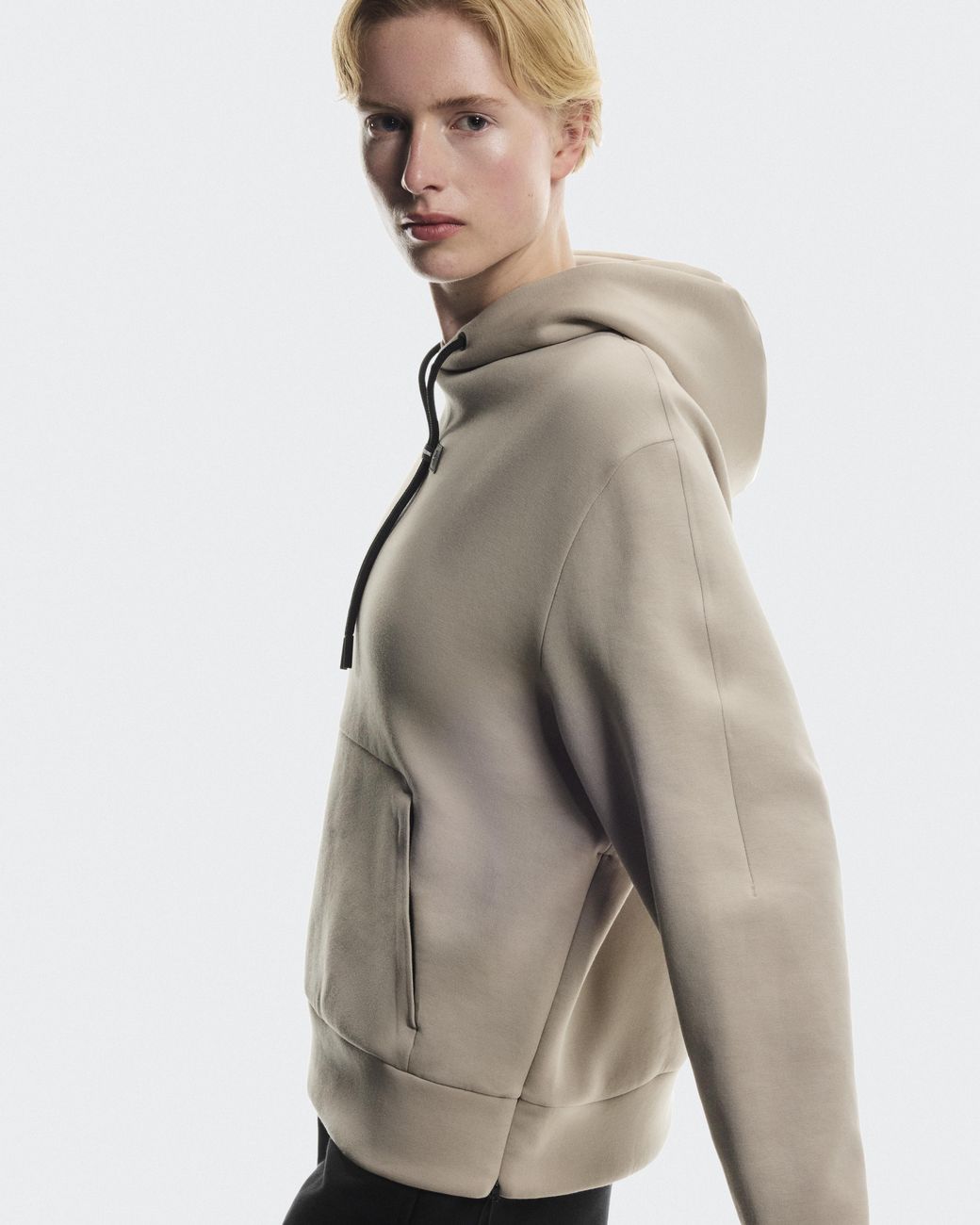 On Shoes Natural Focus Tech Hoodie