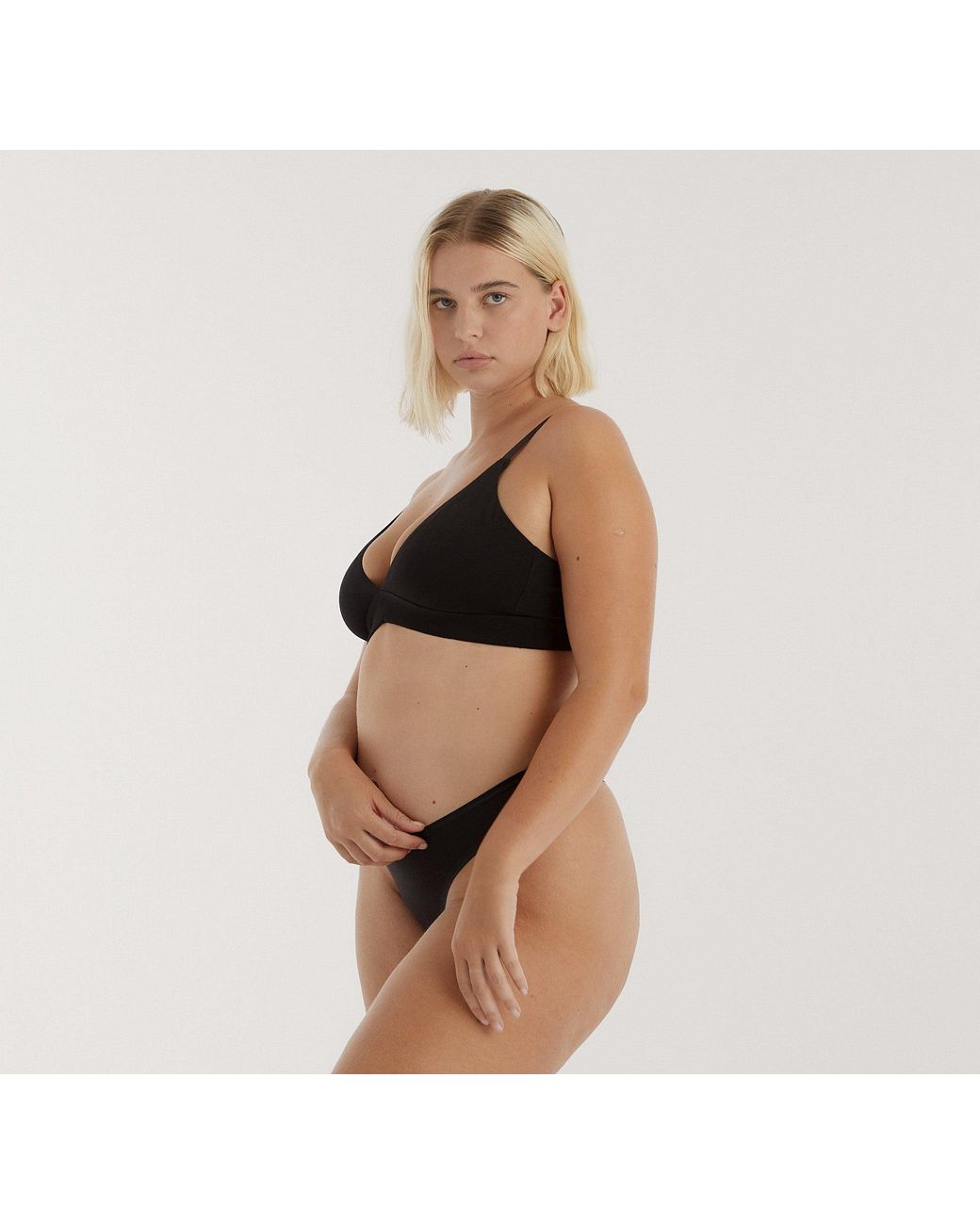 Organic Basics Black Core Thong 6-Pack