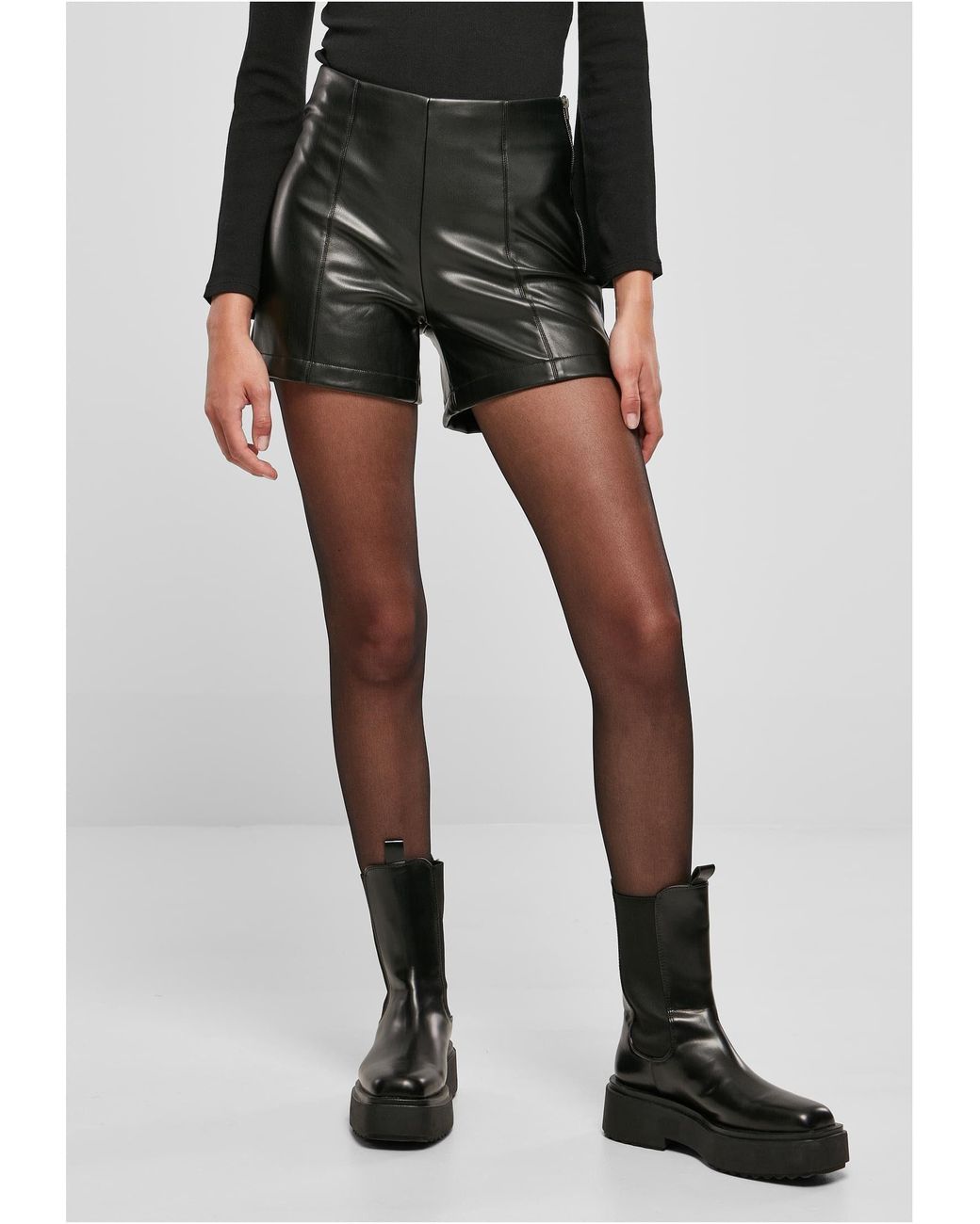 Urban Classics Stoffhose Ladies Synthetic Leather Shorts (1-tlg) in Schwarz  | Lyst DE