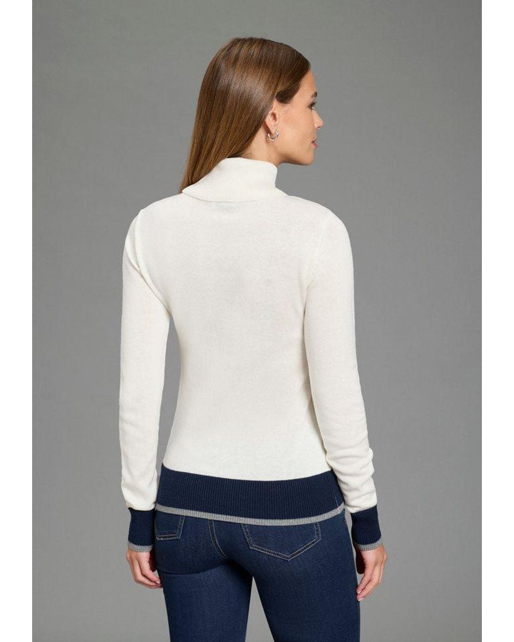 AJC White Rollkragenpullover