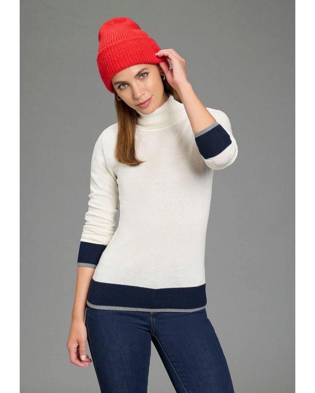 AJC White Rollkragenpullover