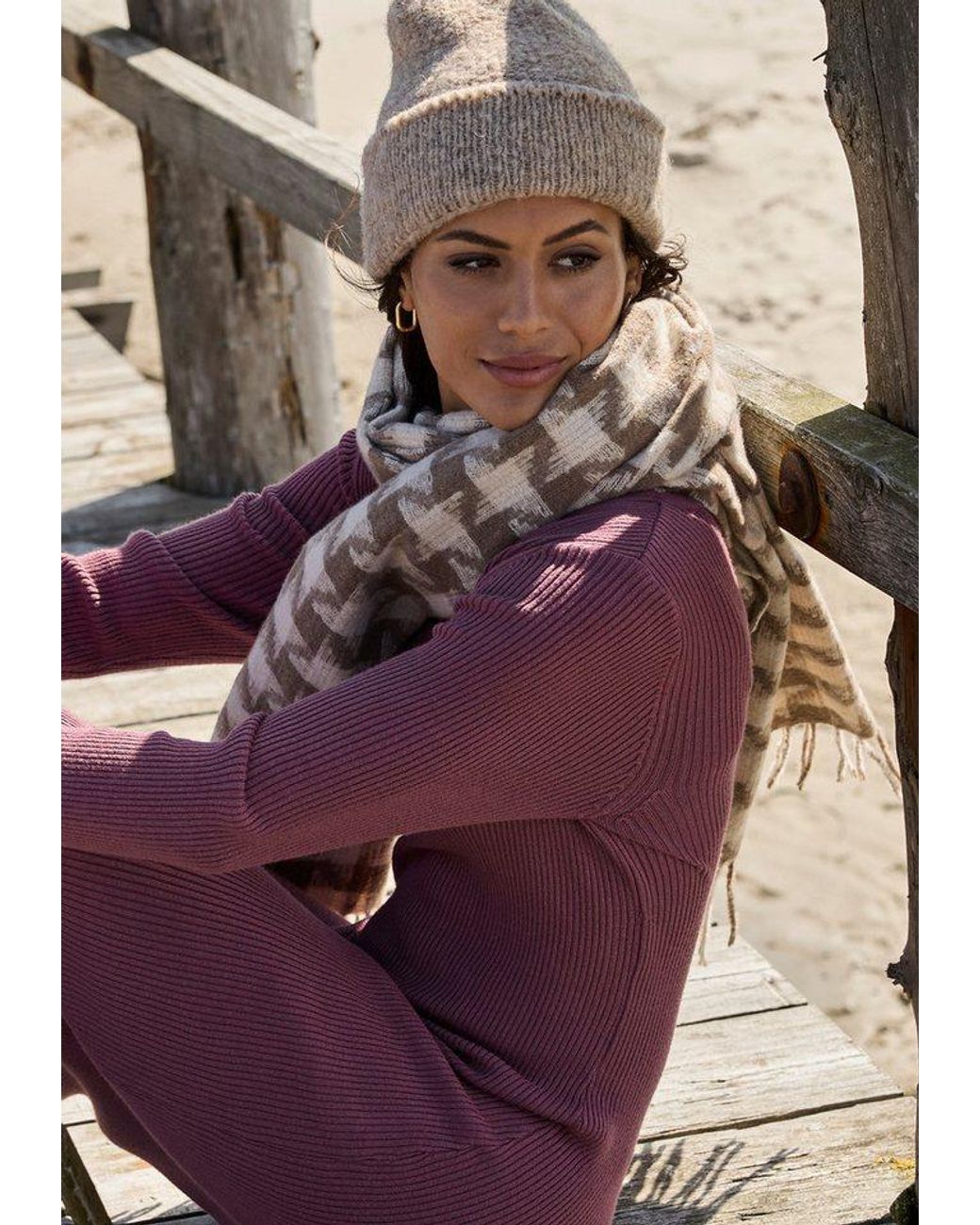 Laura Scott Purple Modeschal