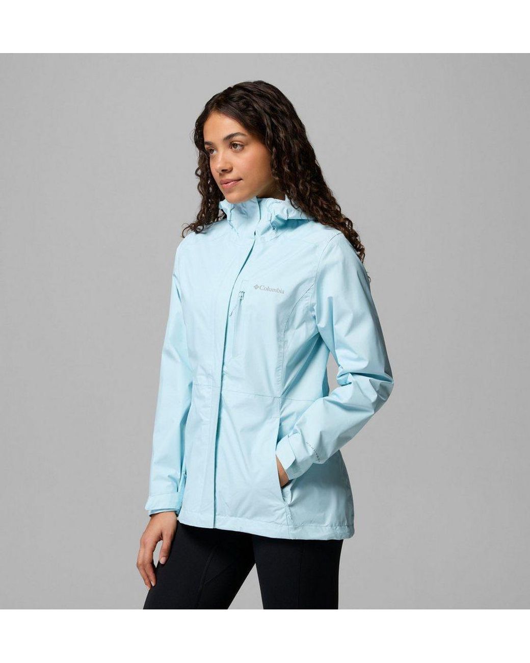 Columbia Blue Regenjacke Pouring Adventure Iii Jacket Mit Per Gummizug Verstellbarer Kapuze, Wasserdicht, Winddicht