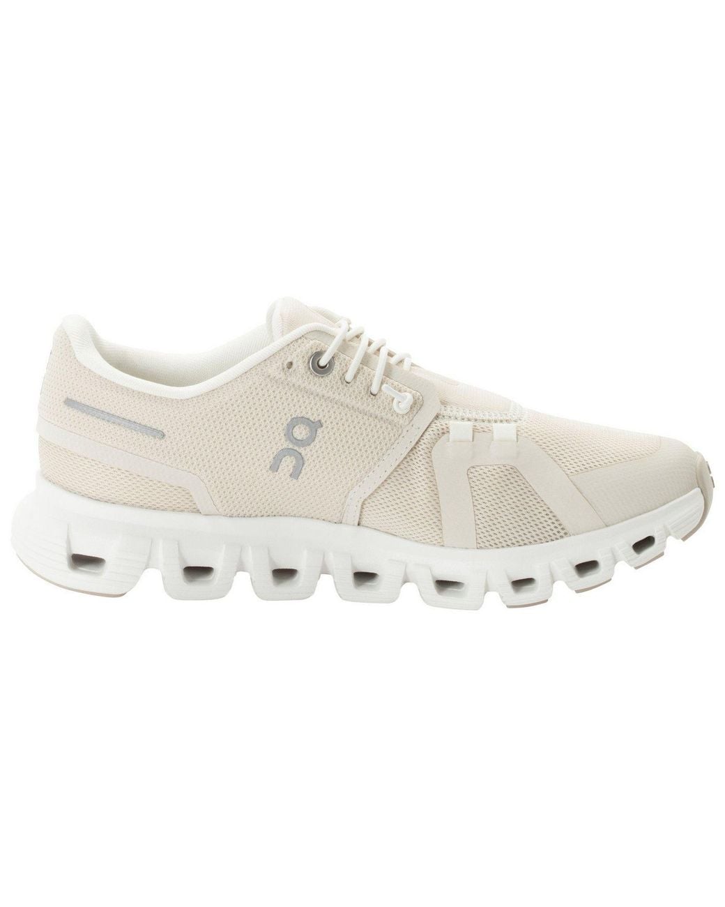 On Shoes White Cloud 6 Sneaker