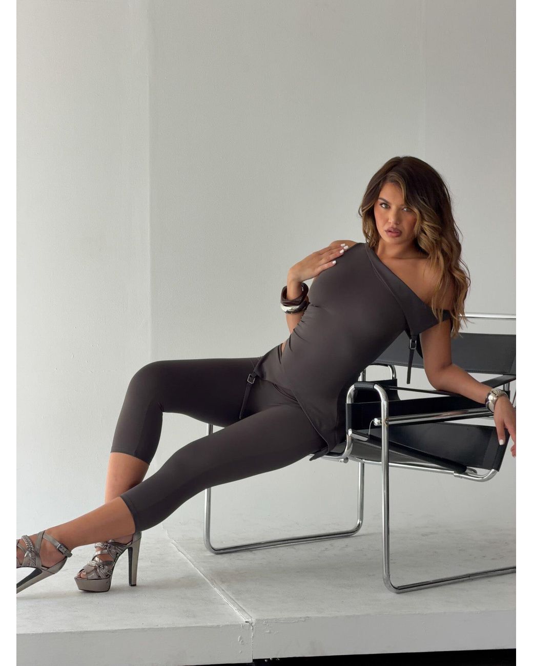 Outcast Blue Juliett Capri Pants Dark