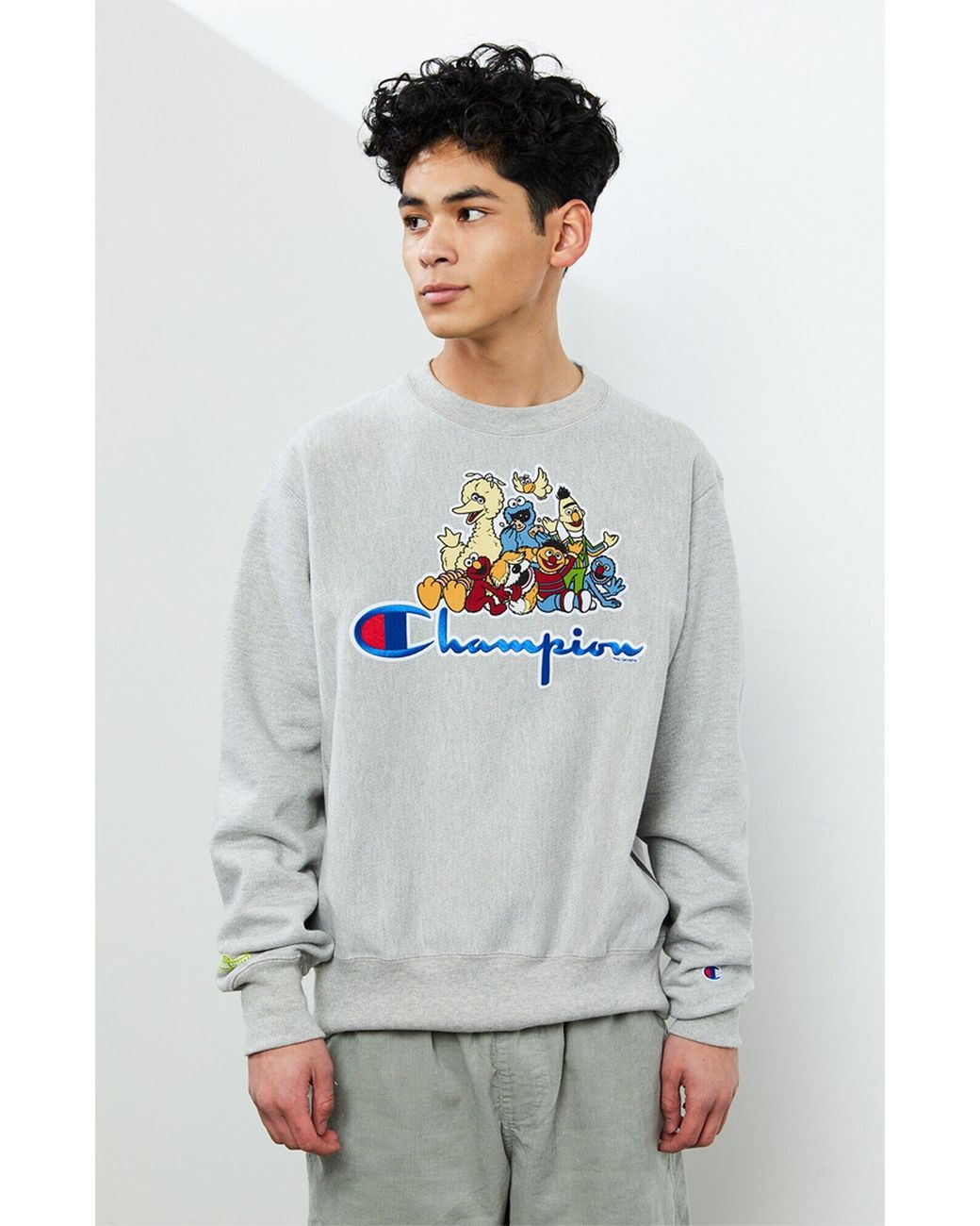 Champion X Sesame Street Family Crew Neck Sweatshirt in Gray for Men | Lyst