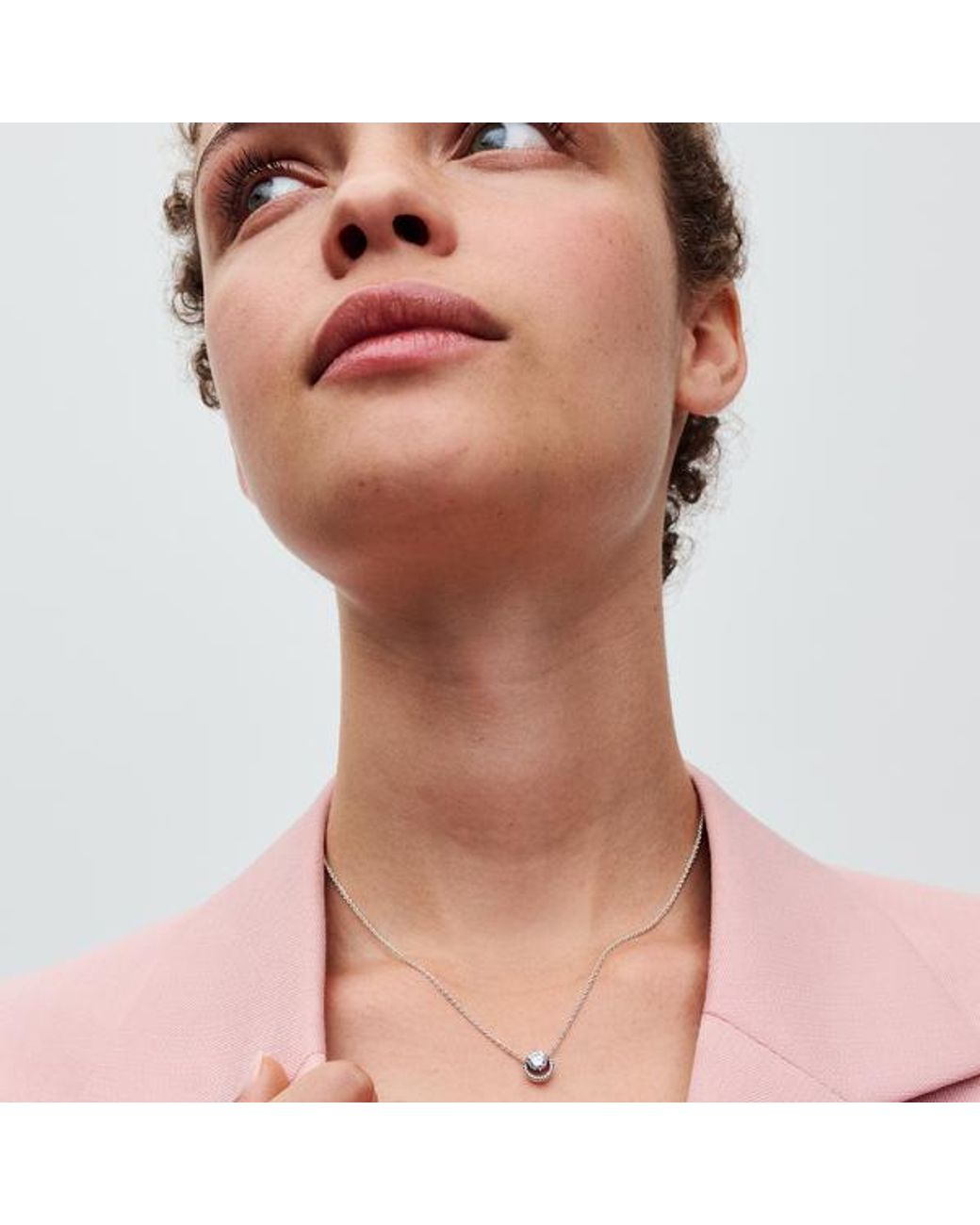 Pandora Metallic Sparkling Round Halo Pendant Collier Necklace