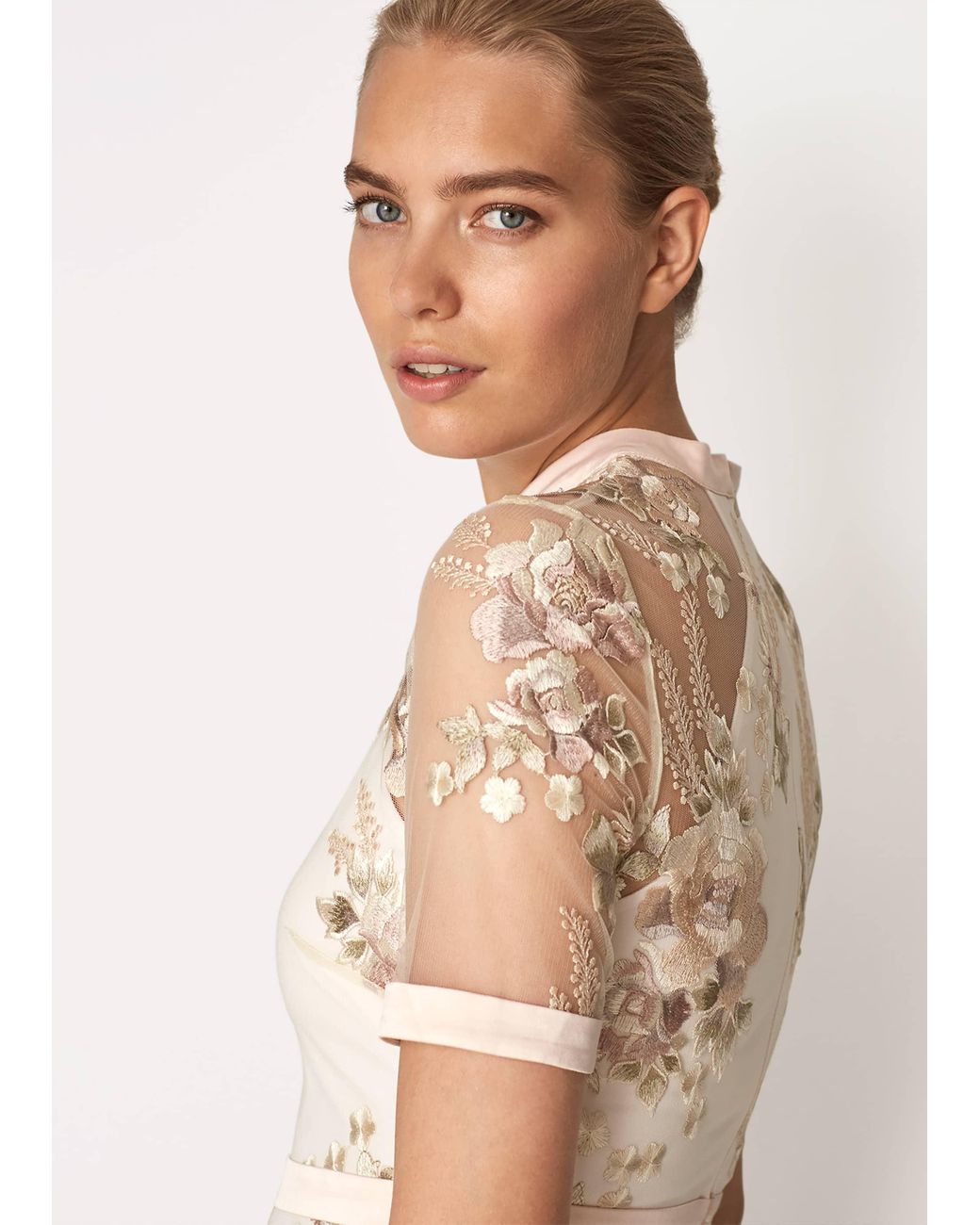 (まちさん向け)Phase Eight Yasmin Embroidered Phase Eight Yasmin Embroidered Dress