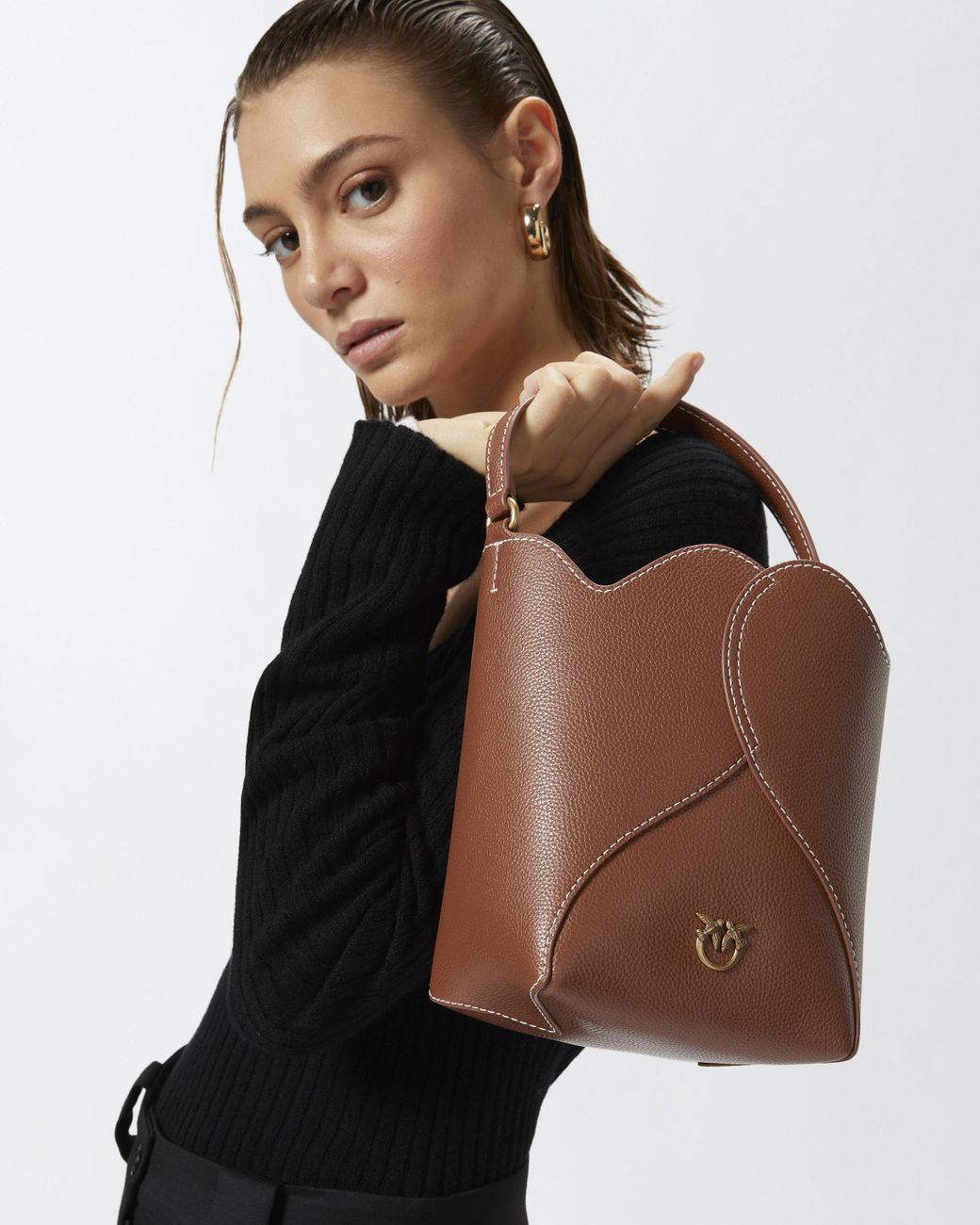 Pinko bucket bag hotsell