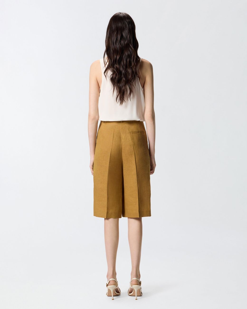 Pinko Natural Linen Bermuda Shorts With Pressed Pleat Detail