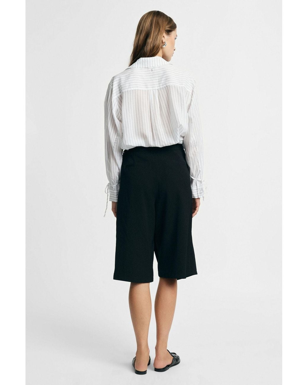 Bermuda Portefeuille Avec Ceinture À Anneau Please en coloris Black