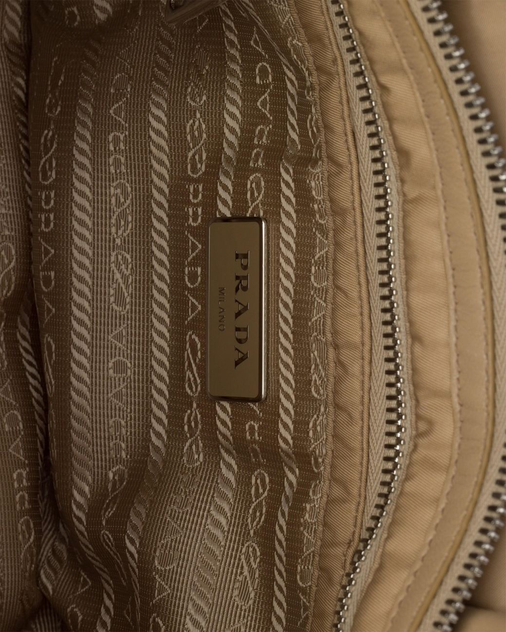 Borsa Shopping Medium di Prada in Metallic