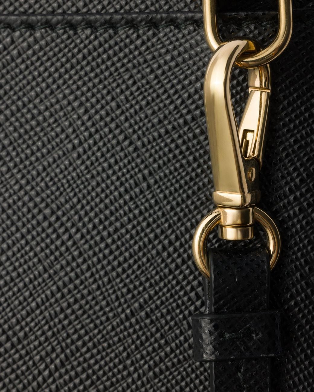 Mini Pouch di Prada in Black