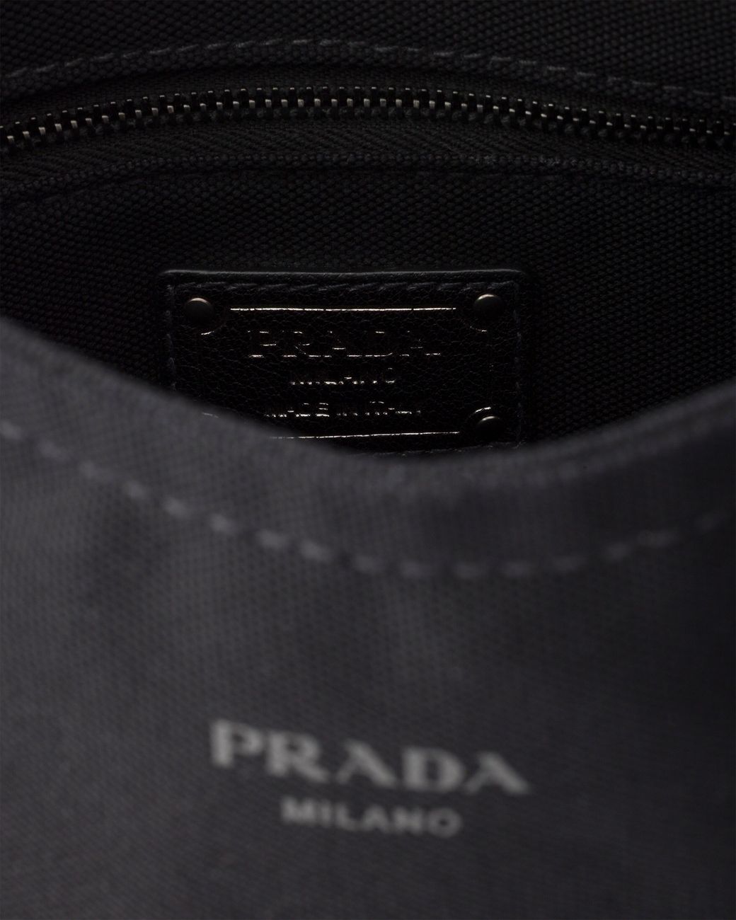 Borsa Route Large di Prada in Black