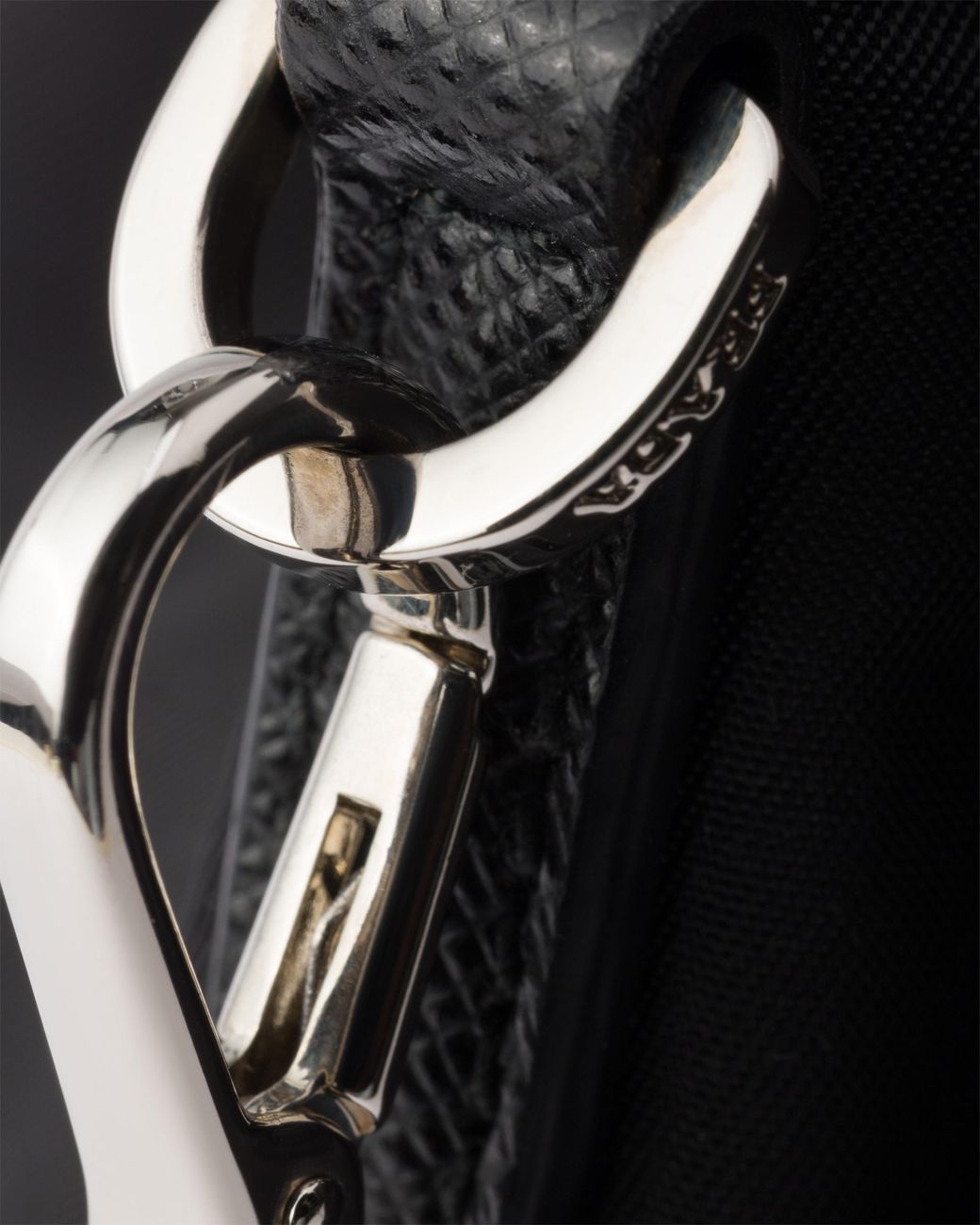 Pouch Re-Nylon di Prada in Black