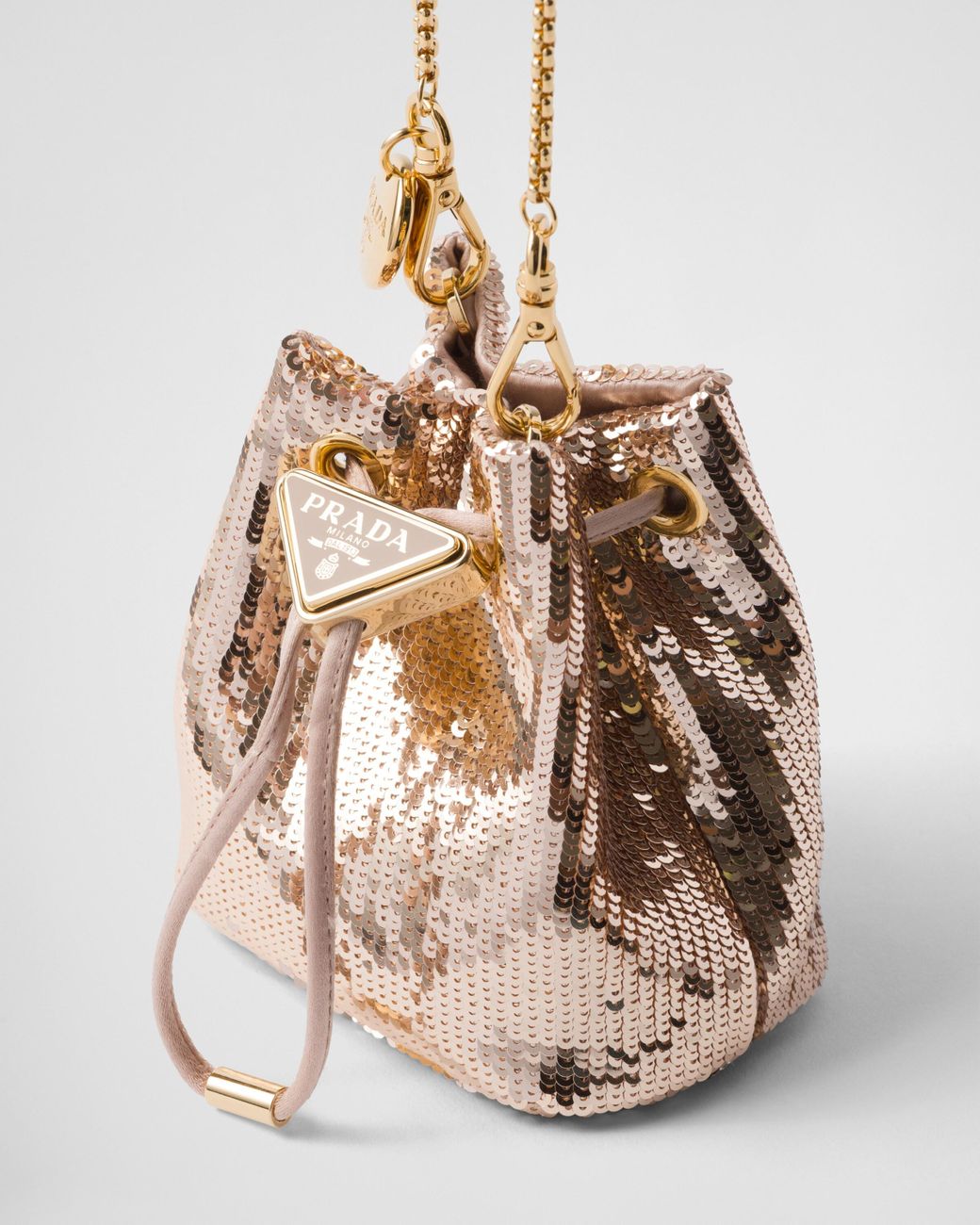 PRADA＊Triangular sequined pouch スパンコールバッグ＊送料込 $_57.JPG?set_id=880000500F