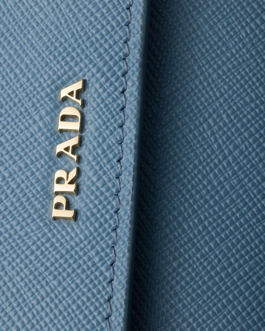 Mini Pouch di Prada in Blue