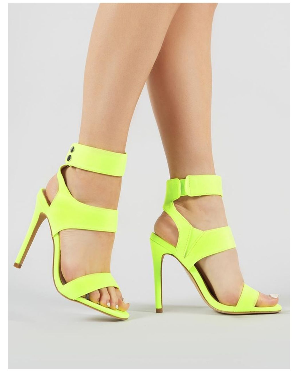 The Best Yellow Heels to Shop in 2024
