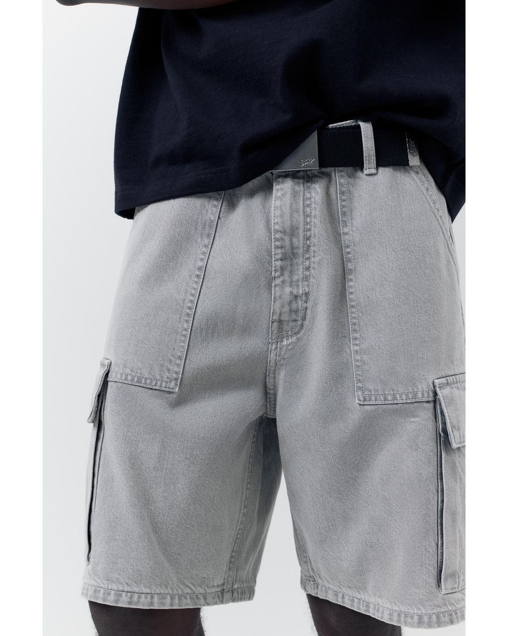 Pull&Bear Blue Baggy Cargo Bermuda Shorts for men
