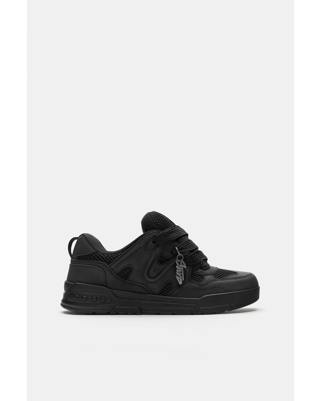 Pull&Bear Black Stwd Embellished Skate Trainers for men