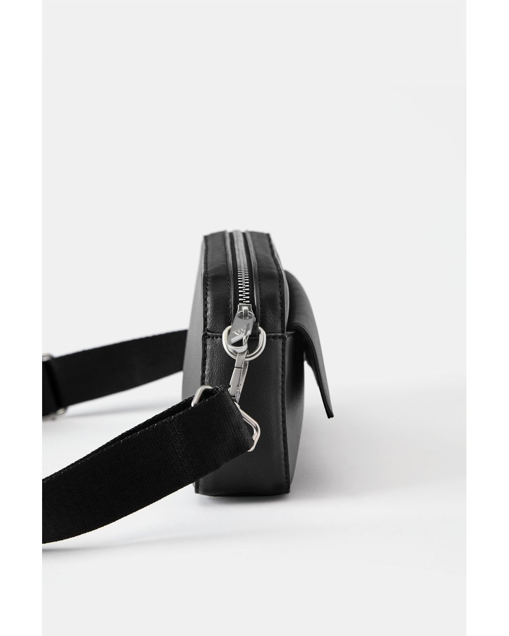 Pull&Bear Black Casual Crossbody Bag for men