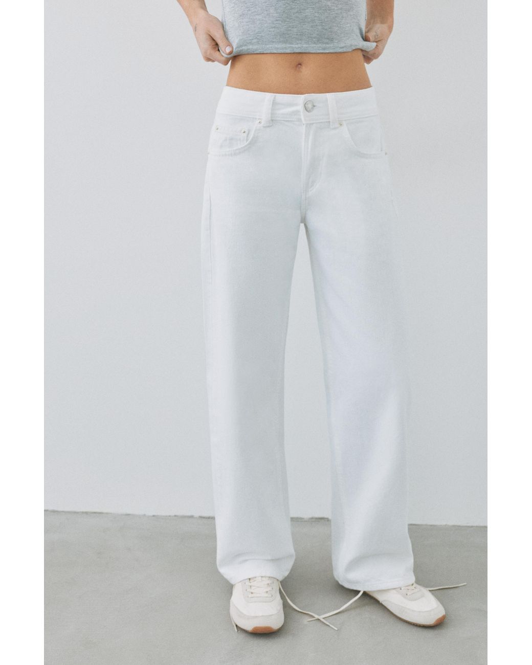 Pull&Bear Gray Low-Rise Straight-Leg Jeans